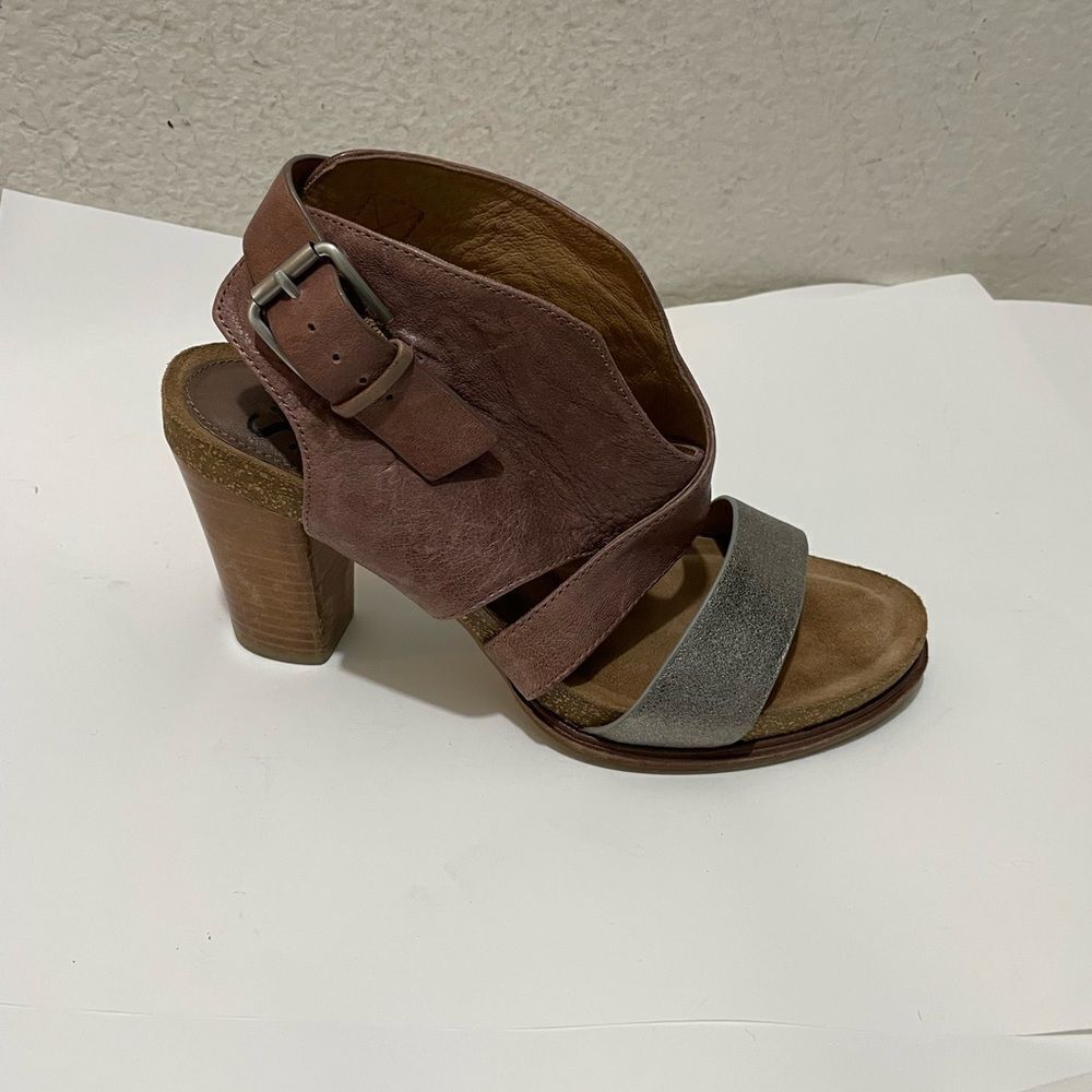 SOFFT Christine Platform Stacked Heel Leather Sandals Beta Gray Anthracite Sz 9